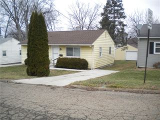 611 Franklin Avenue, Barberton, OH 44203