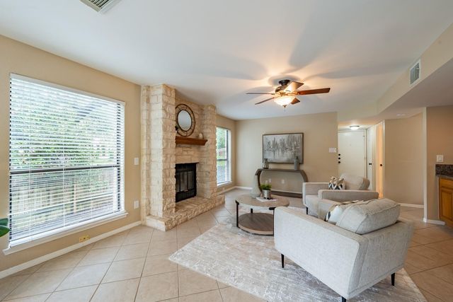 9005 Scottish Pastures DR, Austin, TX 78750