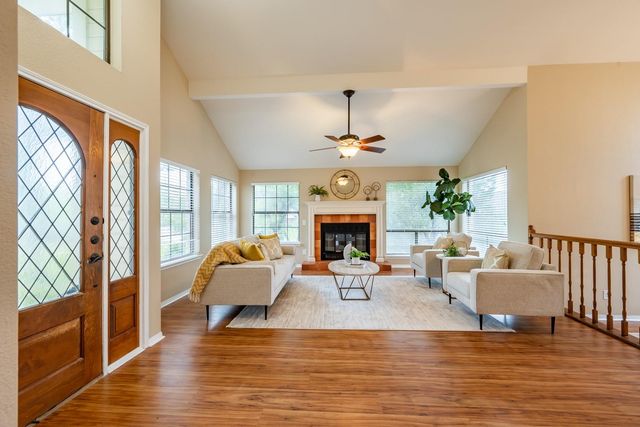 9005 Scottish Pastures DR, Austin, TX 78750