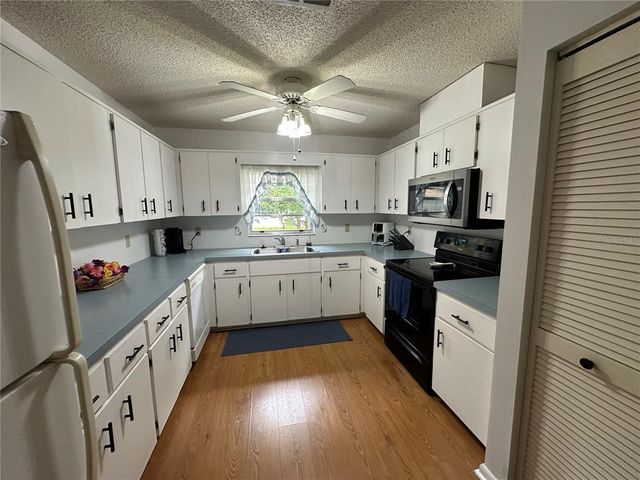 8801 SW 92ND STREET B, Ocala, FL 34481