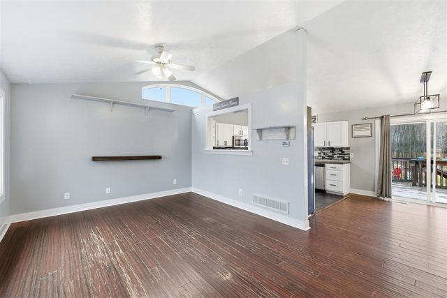 1083 Boncher Boulevard 25, Hastings, MI 49058