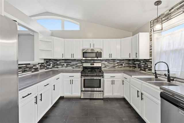 1083 Boncher Boulevard 25, Hastings, MI 49058