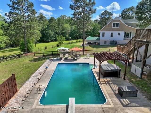 334 Hennings Drive, Vass, NC 28394
