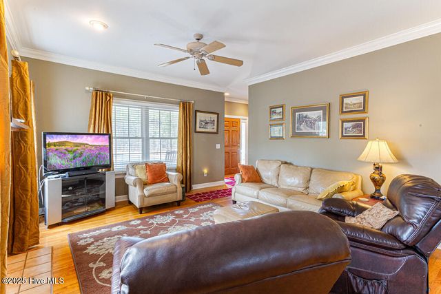 334 Hennings Drive, Vass, NC 28394