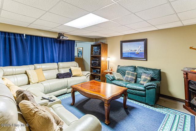 334 Hennings Drive, Vass, NC 28394