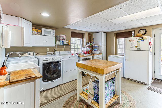334 Hennings Drive, Vass, NC 28394