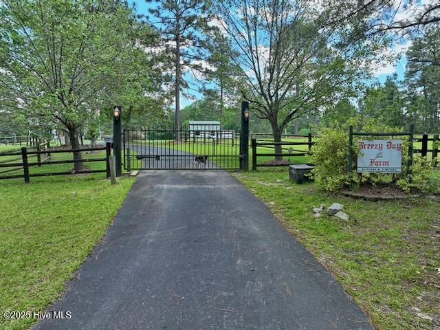 334 Hennings Drive, Vass, NC 28394