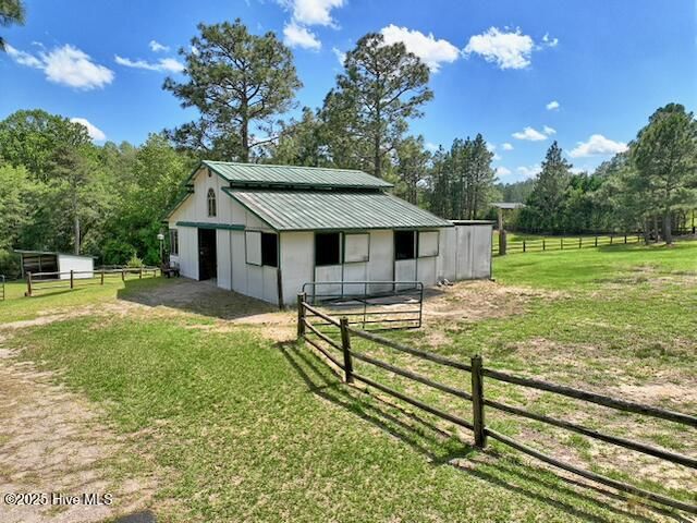 334 Hennings Drive, Vass, NC 28394