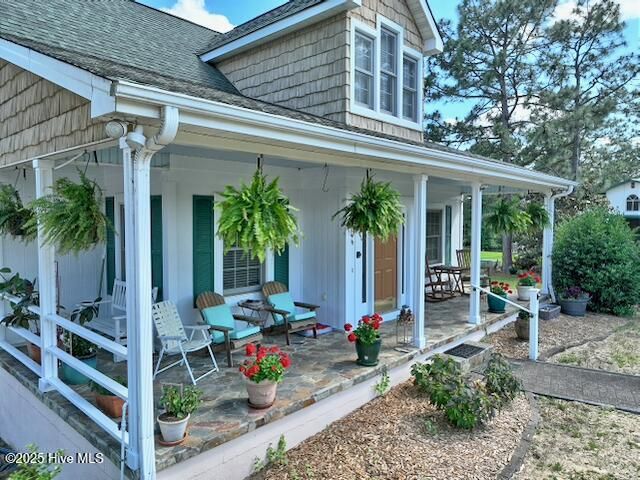 334 Hennings Drive, Vass, NC 28394
