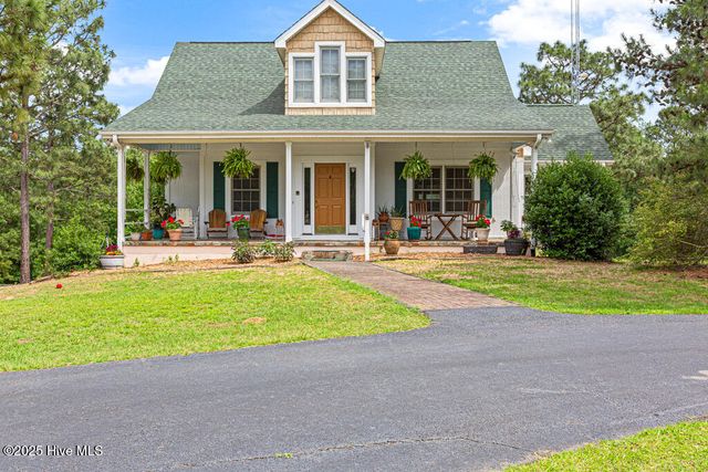 334 Hennings Drive, Vass, NC 28394