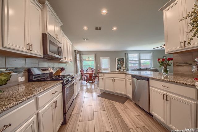 6330 BLACK BEAR, San Antonio, TX 78253