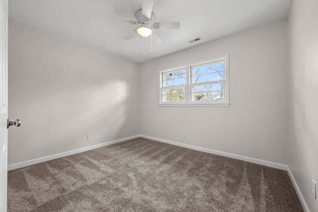 1003 Pickett Dr, Tullahoma, TN 37388