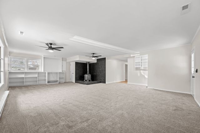 1003 Pickett Dr, Tullahoma, TN 37388