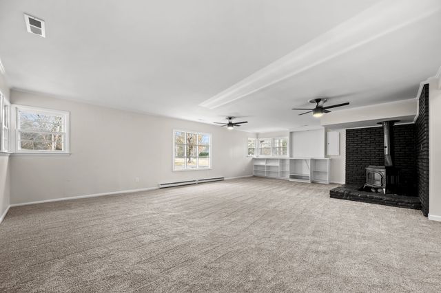 1003 Pickett Dr, Tullahoma, TN 37388