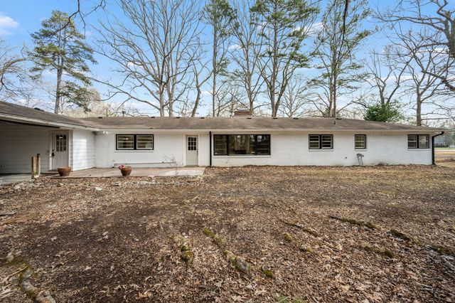 1003 Pickett Dr, Tullahoma, TN 37388