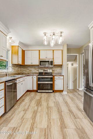 107 Donna Dr, Brandenburg, KY 40108