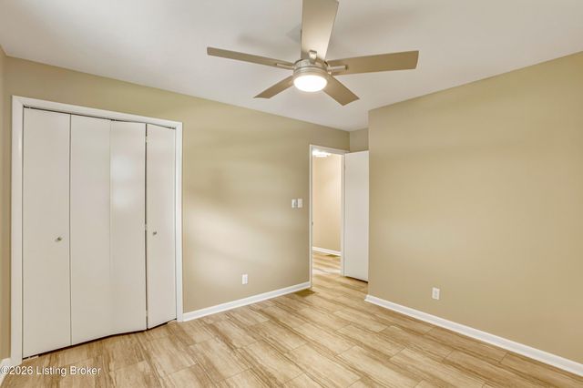 107 Donna Dr, Brandenburg, KY 40108