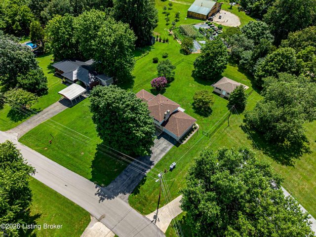 107 Donna Dr, Brandenburg, KY 40108