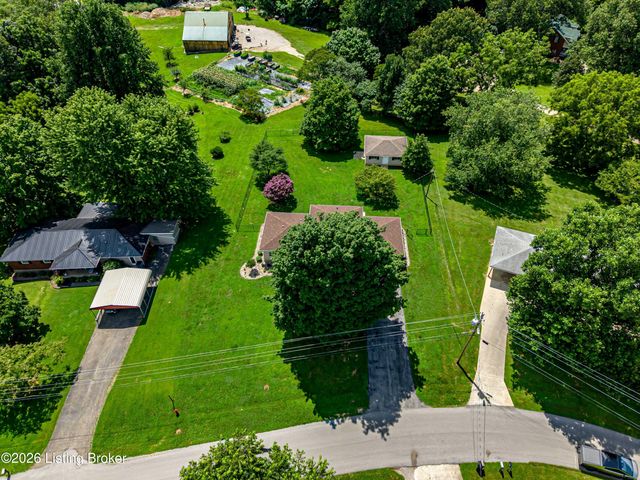 107 Donna Dr, Brandenburg, KY 40108