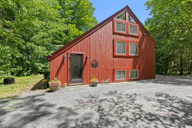 2 Draper Mill Road, Grantham, NH 03753