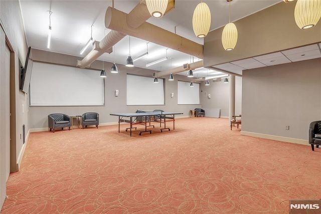 250 Gorge 21E, Cliffside Park, NJ 07010