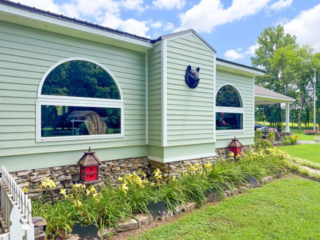 1342 Buchanan Creek Rd, Pulaski, TN 38478