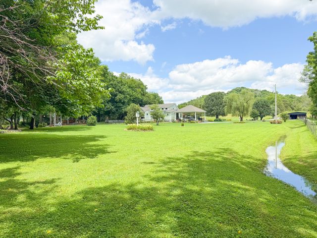 1342 Buchanan Creek Rd, Pulaski, TN 38478