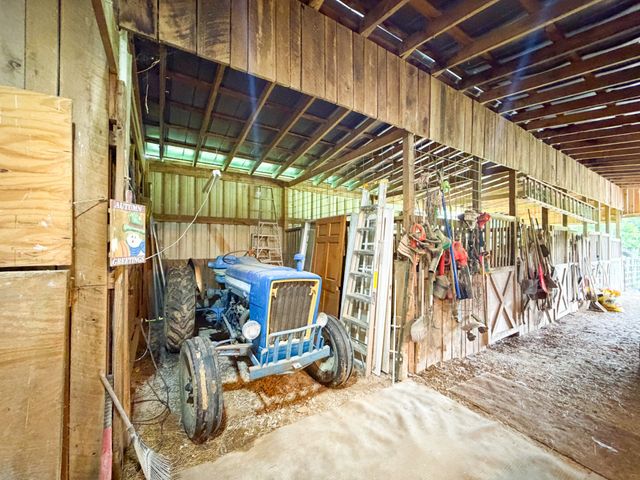 1342 Buchanan Creek Rd, Pulaski, TN 38478