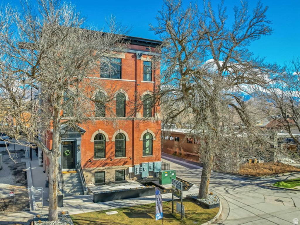 Image 30 of property listing at 849 S 800 E #4, Salt Lake City, UT 84102