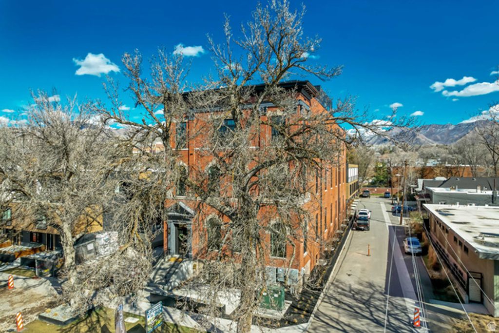 Image 37 of property listing at 849 S 800 E #4, Salt Lake City, UT 84102