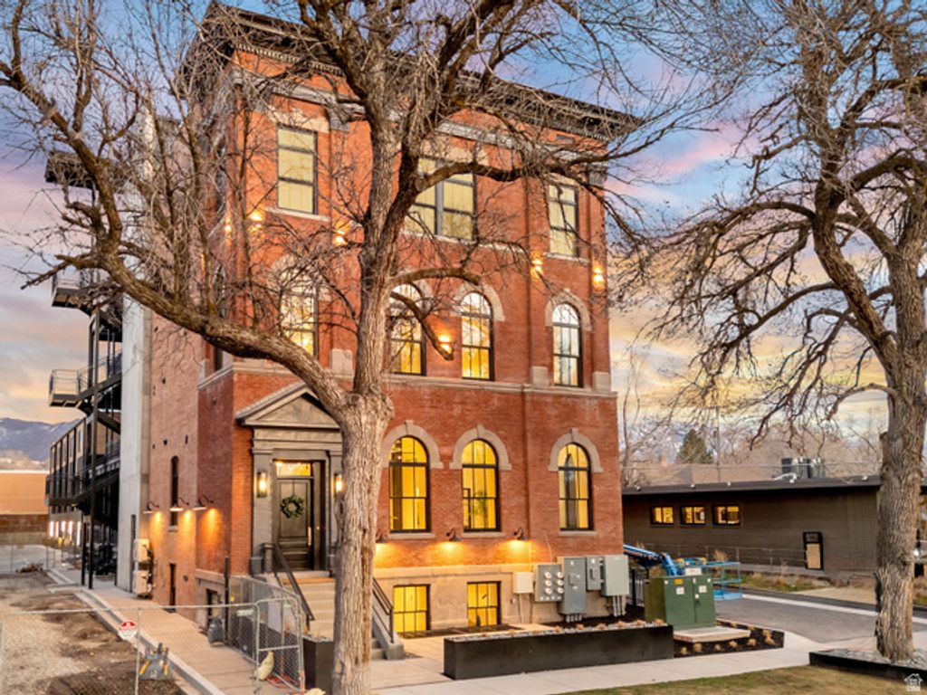 Image 6 of property listing at 849 S 800 E #4, Salt Lake City, UT 84102