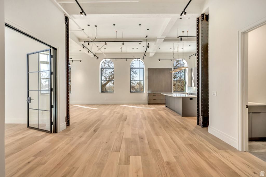 Image 8 of property listing at 849 S 800 E #4, Salt Lake City, UT 84102