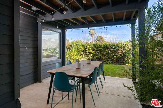 1630 N Benton Way, Los Angeles, CA 90026