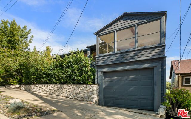 1630 N Benton Way, Los Angeles, CA 90026