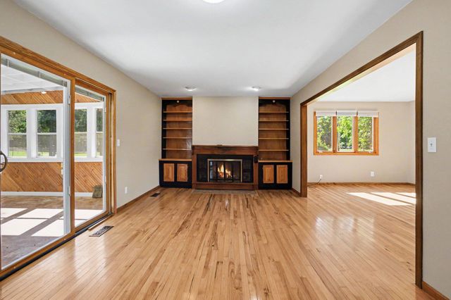 4761 E Arrowhead Drive, Berrien Springs, MI 49103