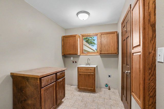 4761 E Arrowhead Drive, Berrien Springs, MI 49103