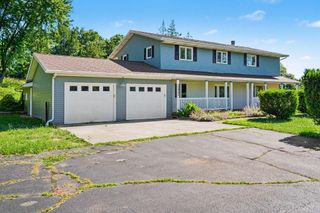 4761 E Arrowhead Drive, Berrien Springs, MI 49103