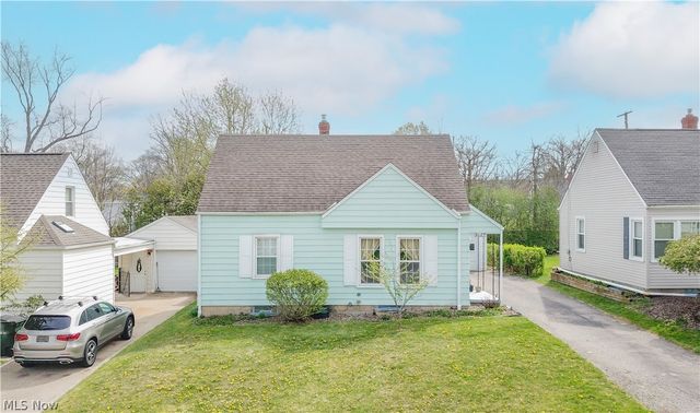 2447 24th Street, Cuyahoga Falls, OH 44223
