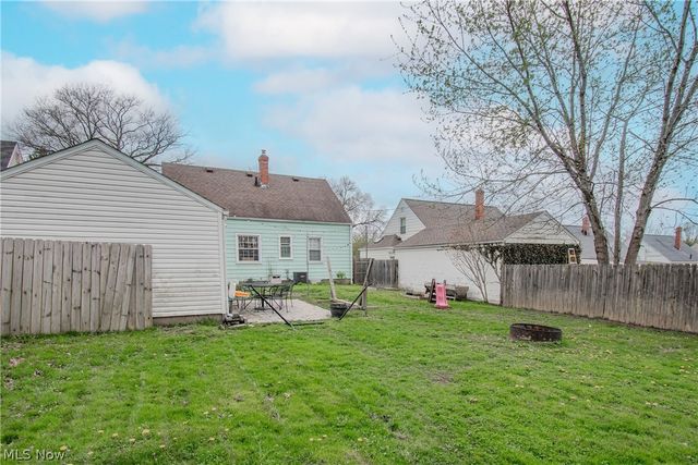 2447 24th Street, Cuyahoga Falls, OH 44223
