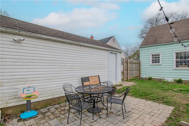 2447 24th Street, Cuyahoga Falls, OH 44223