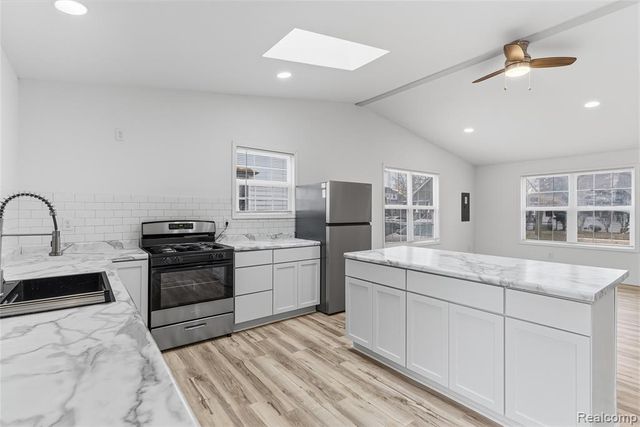 137 S Andre Street, Saginaw, MI 48602