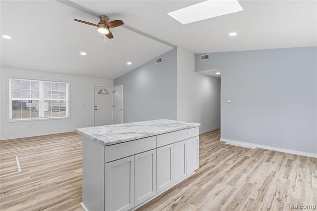 137 S Andre Street, Saginaw, MI 48602