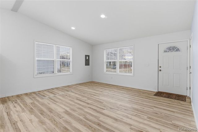 137 S Andre Street, Saginaw, MI 48602