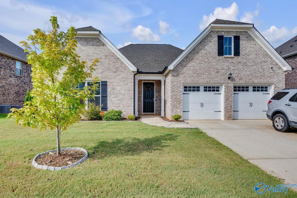 24587 Beacon Circle, Athens, AL 35613