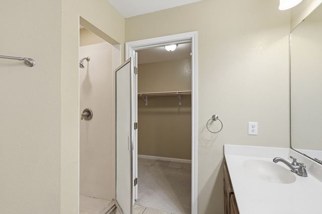 613 N Apricot, Alpine, TX 79830