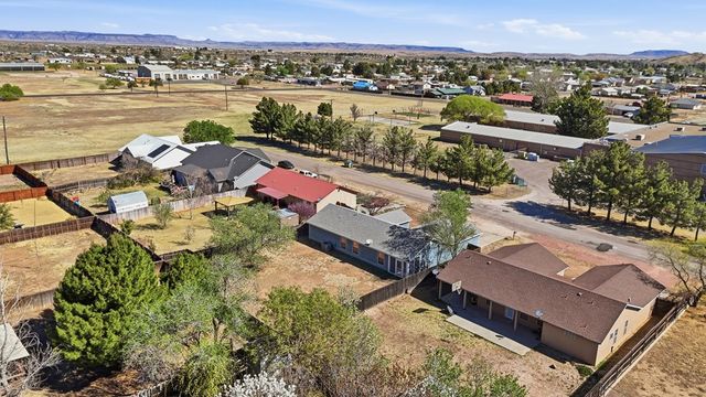 613 N Apricot, Alpine, TX 79830