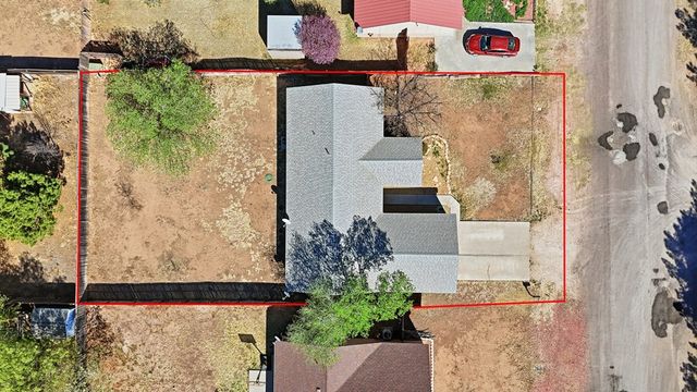 613 N Apricot, Alpine, TX 79830