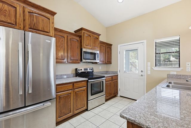 613 N Apricot, Alpine, TX 79830