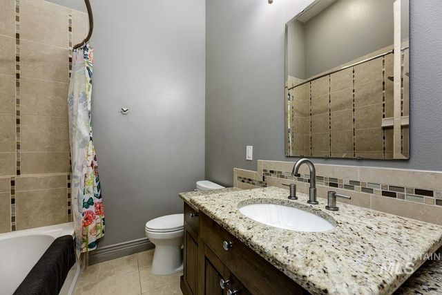 12583 W Deep Canyon Drive, Star, ID 83669