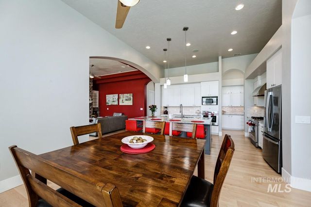 12583 W Deep Canyon Drive, Star, ID 83669